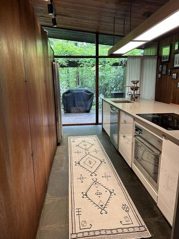 23 Peacock Farm Road, Lexington, MA 02421