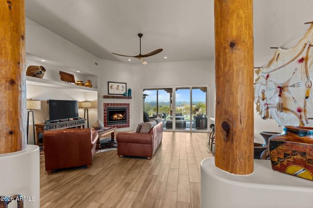 430 SHAWNEE Drive, Wickenburg, AZ 85390