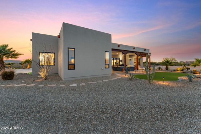 430 SHAWNEE Drive, Wickenburg, AZ 85390
