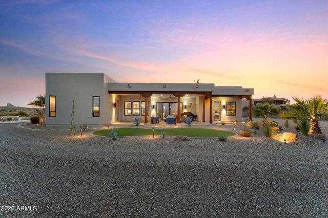 430 SHAWNEE Drive, Wickenburg, AZ 85390