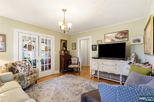 237 Broughton Avenue, Bloomfield, NJ 07003