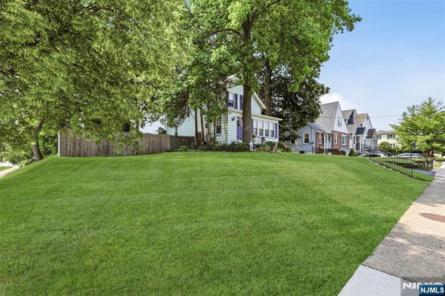 237 Broughton Avenue, Bloomfield, NJ 07003