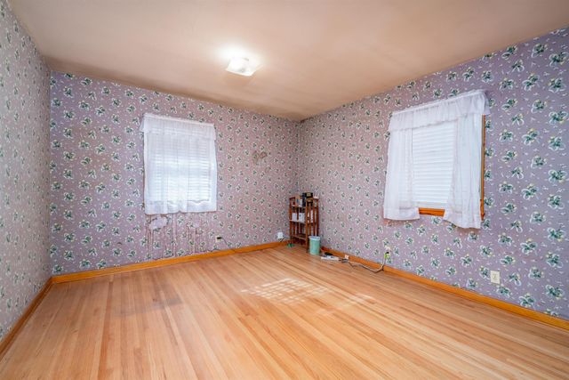 2056 S Estelle St, Wichita, KS 67211