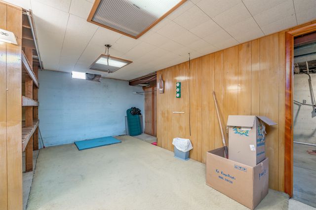 2056 S Estelle St, Wichita, KS 67211