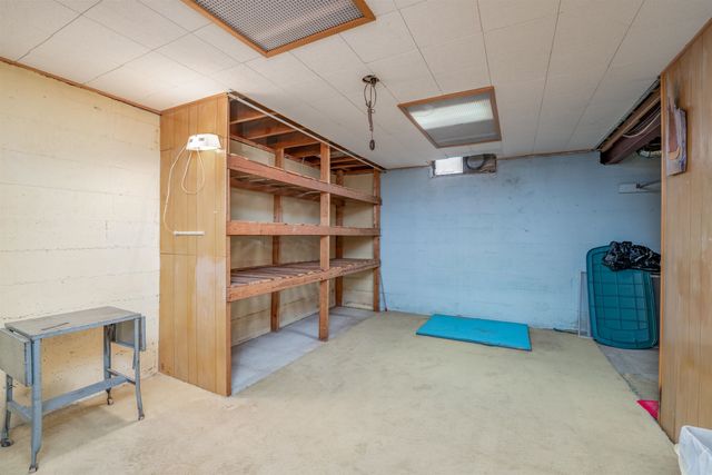 2056 S Estelle St, Wichita, KS 67211