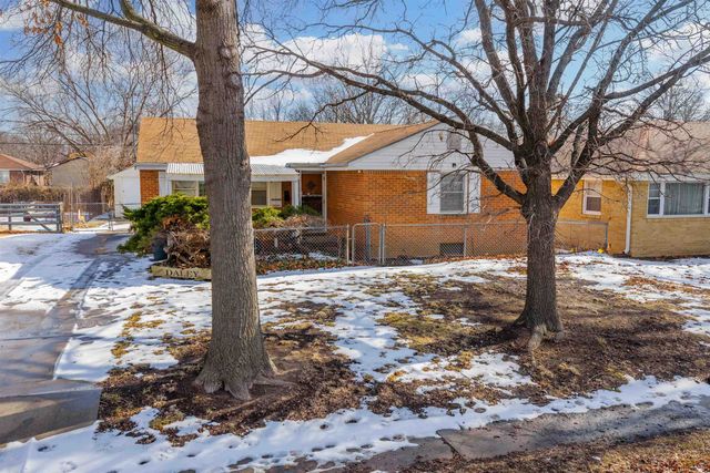 2056 S Estelle St, Wichita, KS 67211