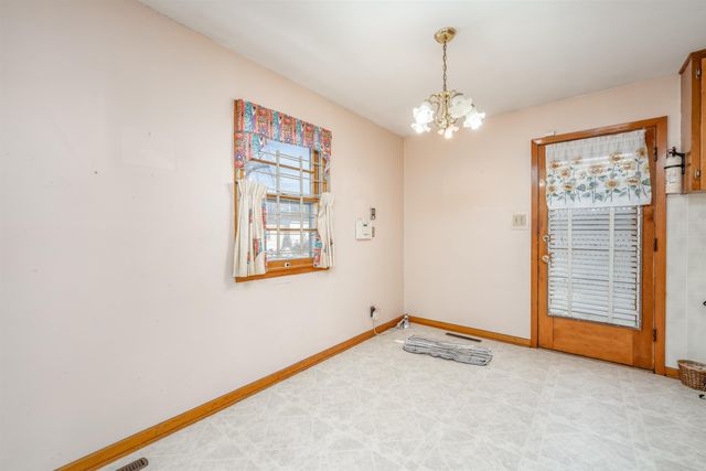 2056 S Estelle St, Wichita, KS 67211