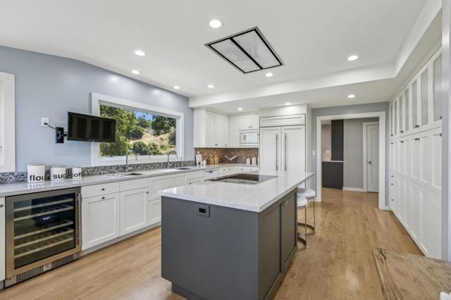 11270 Page Mill Road, Los Altos Hills, CA 94022
