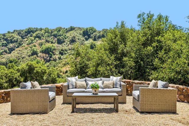11270 Page Mill Road, Los Altos Hills, CA 94022