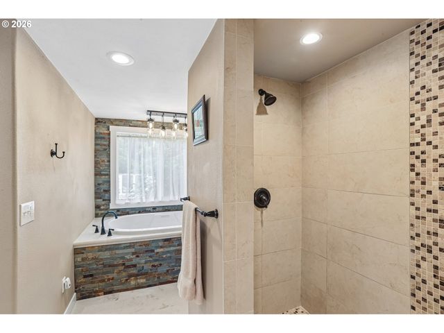 298 ROBERSON Rd, Woodland, WA 98674