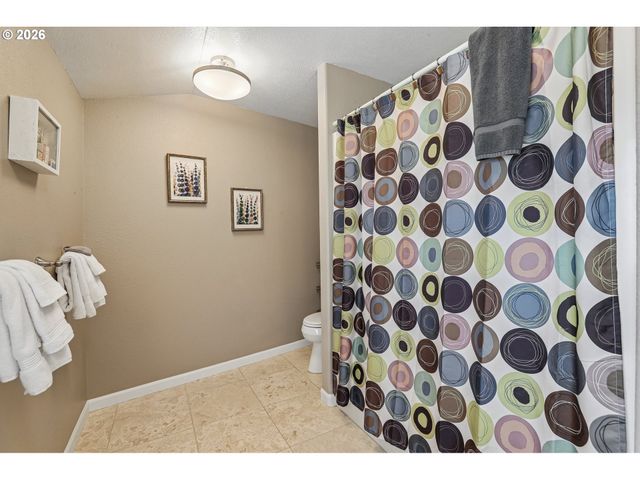 298 ROBERSON Rd, Woodland, WA 98674