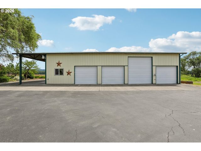 298 ROBERSON Rd, Woodland, WA 98674