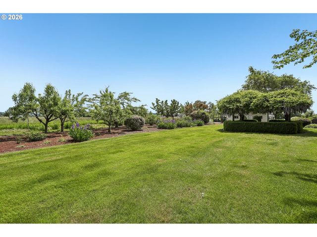 298 ROBERSON Rd, Woodland, WA 98674