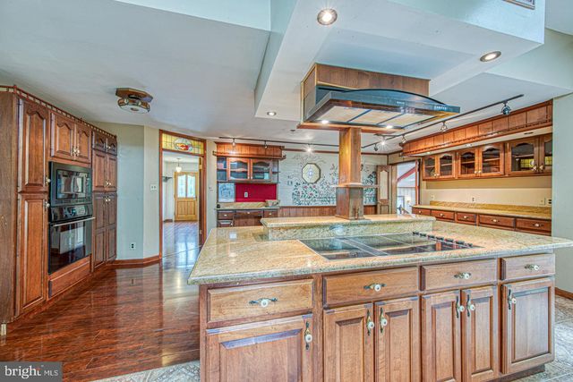 505 CRICKET LN, Media, PA 19063