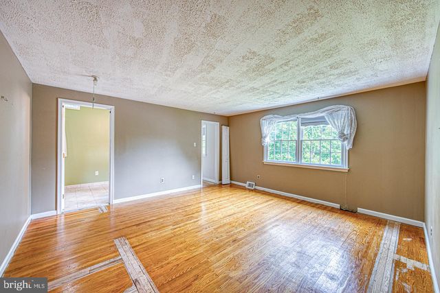 505 CRICKET LN, Media, PA 19063