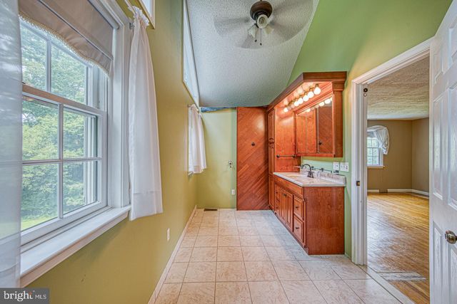 505 CRICKET LN, Media, PA 19063