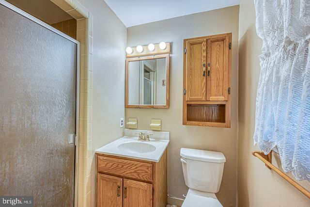 505 CRICKET LN, Media, PA 19063