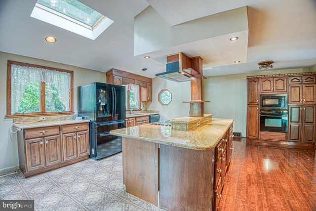 505 CRICKET LN, Media, PA 19063