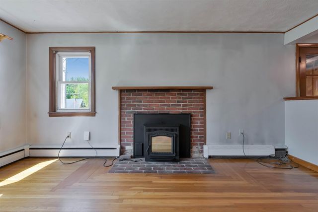 14 Phinney Lane, Exeter, NH 03833