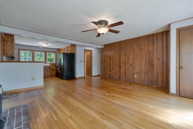 14 Phinney Lane, Exeter, NH 03833