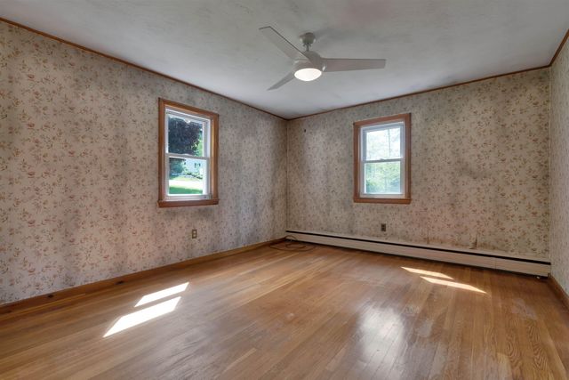 14 Phinney Lane, Exeter, NH 03833