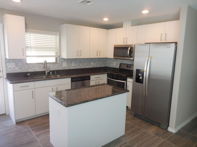 963 Aircoupe Way, Horizon City, TX 79928