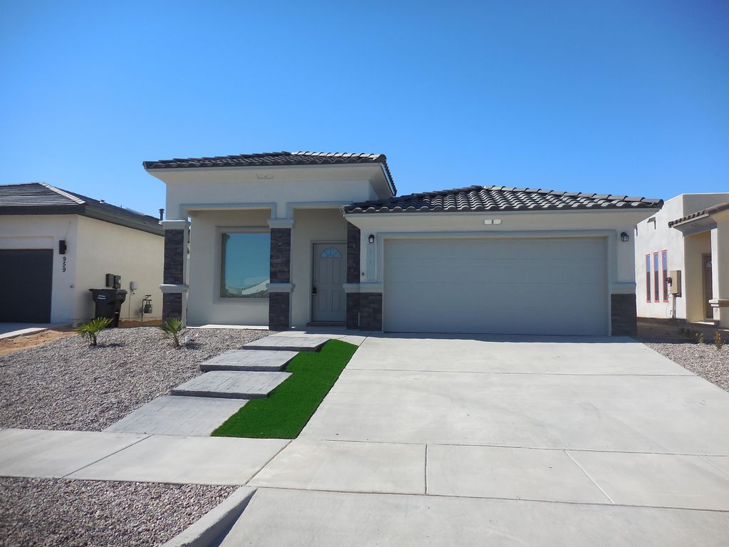 963 Aircoupe Way, Horizon City, TX 79928