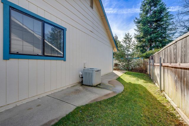 5586 Crossbill Ln, El Dorado, CA 95623