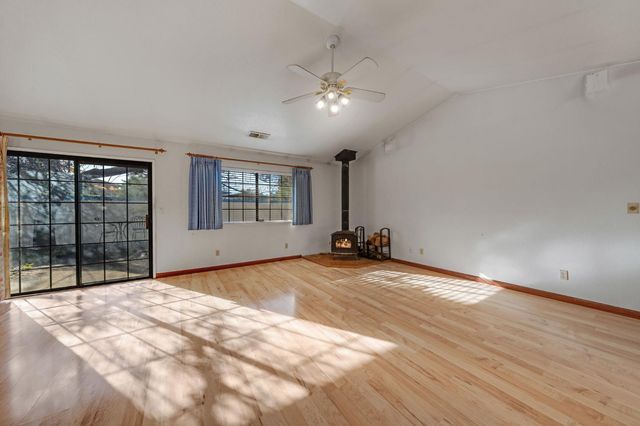 5586 Crossbill Ln, El Dorado, CA 95623