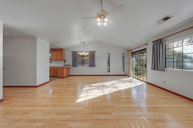 5586 Crossbill Ln, El Dorado, CA 95623