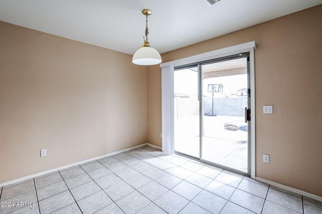 9427 W ELM Street, Phoenix, AZ 85037