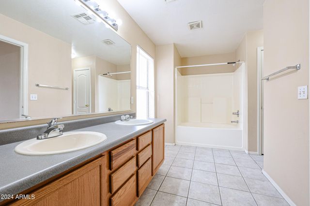 9427 W ELM Street, Phoenix, AZ 85037