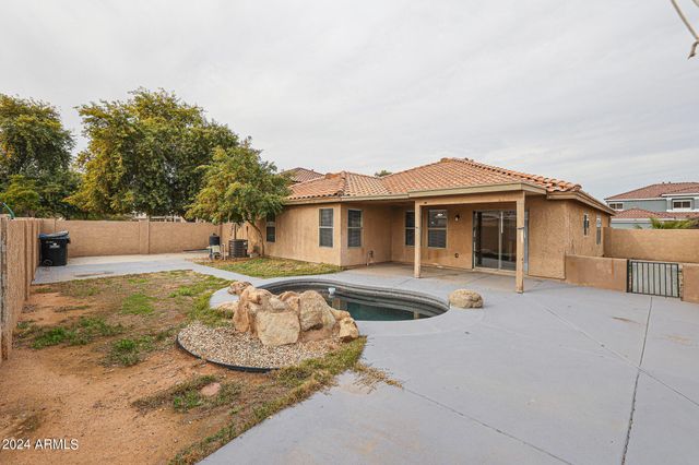 9427 W ELM Street, Phoenix, AZ 85037