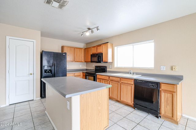 9427 W ELM Street, Phoenix, AZ 85037