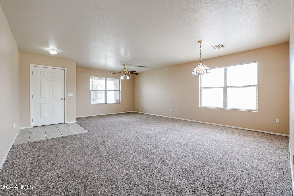 9427 W ELM Street, Phoenix, AZ 85037 — photo 4