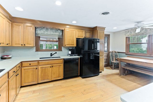 17 Gilmore Road, Easton, MA 02356
