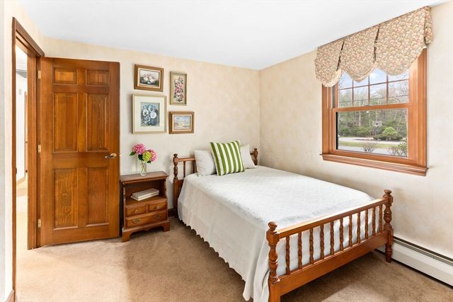 17 Gilmore Road, Easton, MA 02356