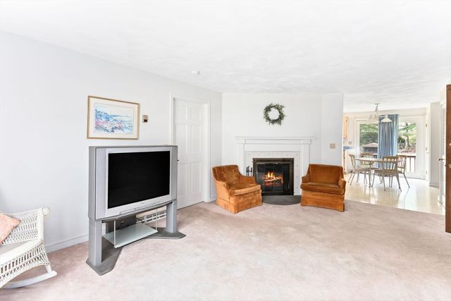 17 Gilmore Road, Easton, MA 02356