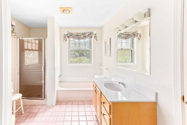 17 Gilmore Road, Easton, MA 02356