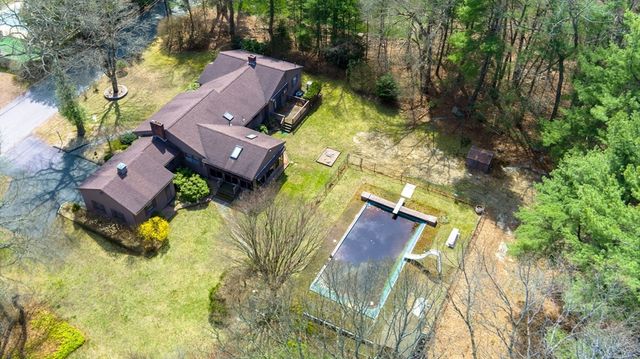 17 Gilmore Road, Easton, MA 02356