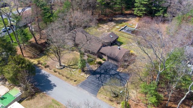 17 Gilmore Road, Easton, MA 02356