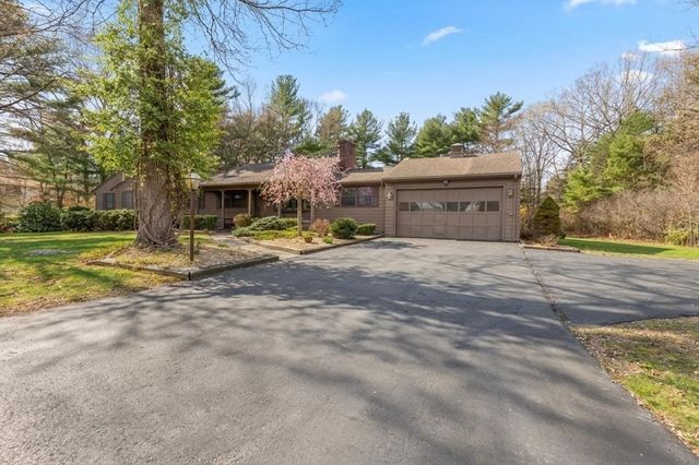 17 Gilmore Road, Easton, MA 02356