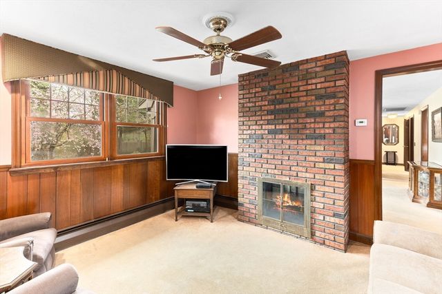 17 Gilmore Road, Easton, MA 02356