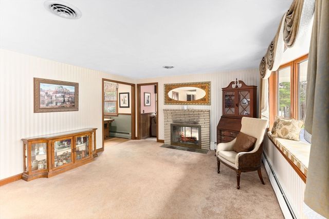 17 Gilmore Road, Easton, MA 02356