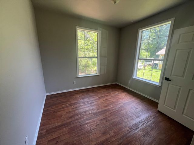 834 GRAHAM, Paris, TX 75460