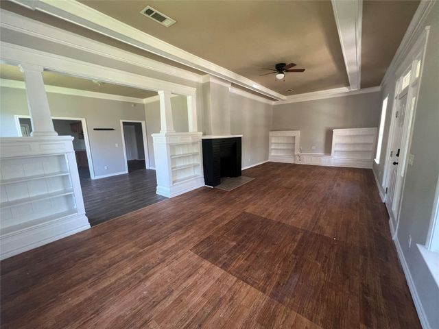 834 GRAHAM, Paris, TX 75460