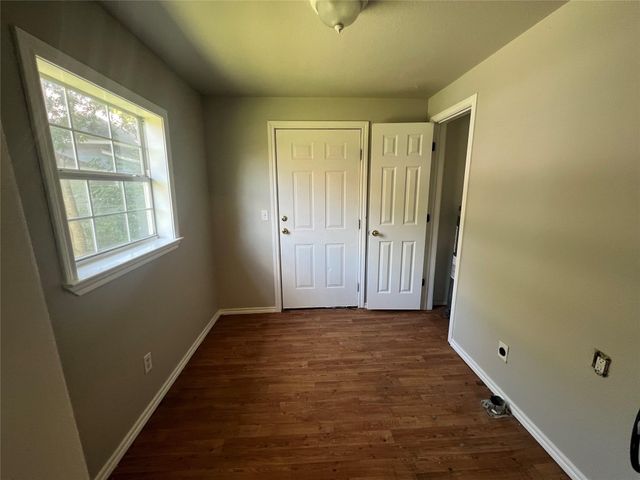 834 GRAHAM, Paris, TX 75460