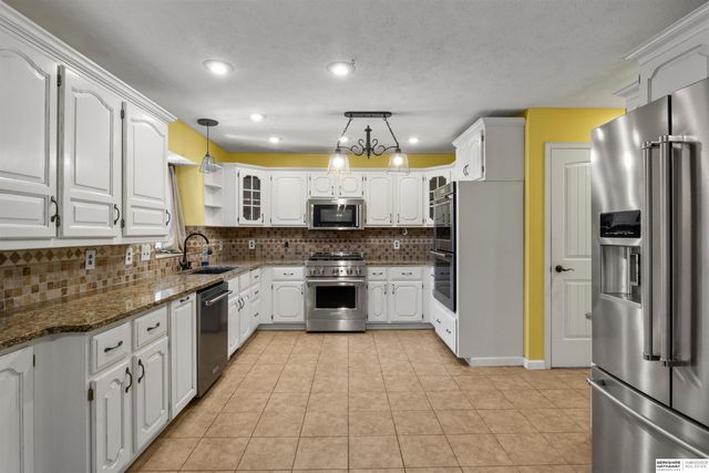 58492 Hilman Drive, Glenwood, IA 51534