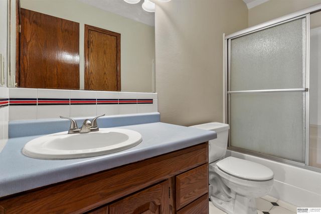 58492 Hilman Drive, Glenwood, IA 51534