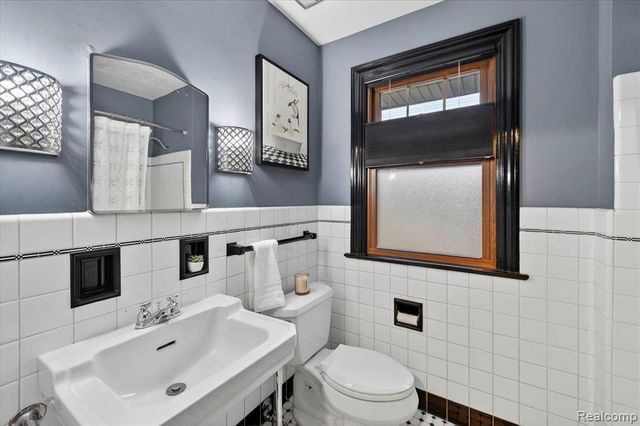 1405 W Liberty Street, Ann Arbor, MI 48103